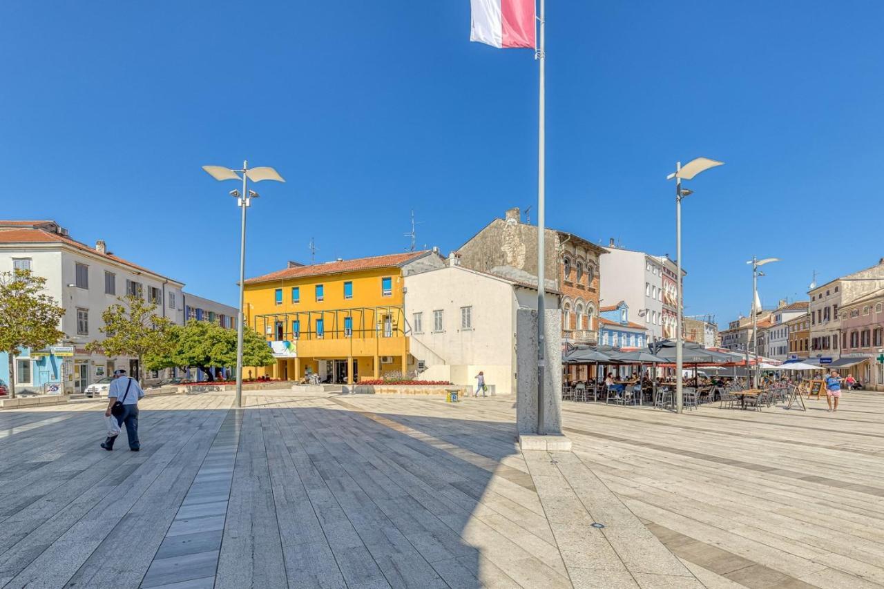 Rooms On Liberty Square Porec Exterior photo