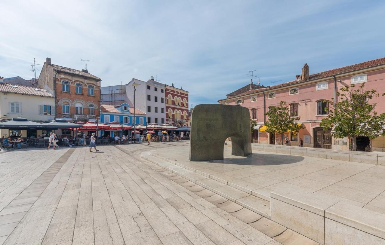 Rooms On Liberty Square Porec Exterior photo